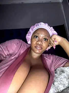 Chubbykarisma27 online show from 5, 12, 2025