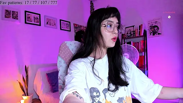 Conlosmichis online show from 10, 10, 2025