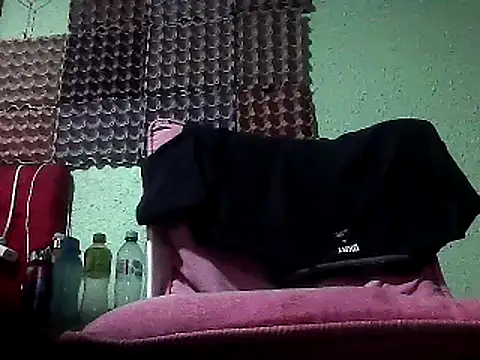 Snapshot of gxXxuesta chatting on 14, 6, 2026 gxXxuesta online show from 14, 6, 2026