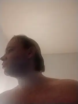 JamesIII1984 online show from 8, 4, 2026