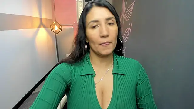 GiaFox  online show from 5, 2, 2025