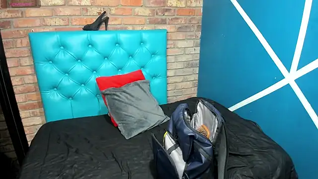 GiaFox  online show from 8, 10, 2025