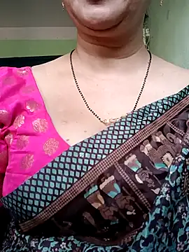 Snapshot of Rosy-B chatting on 16, 12, 2024 Rosy-B online show from 16, 12, 2024