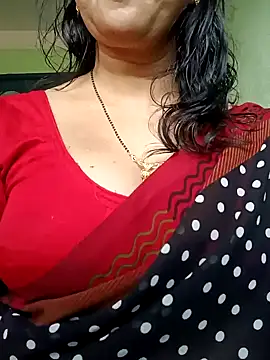 Snapshot of Rosy-B chatting on 17, 12, 2024 Rosy-B online show from 17, 12, 2024