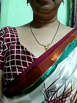 Snapshot of Rosy-B chatting on 21, 12, 2024 Rosy-B online show from 21, 12, 2024