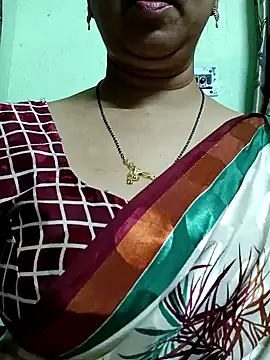 Snapshot of Rosy-B chatting on 21, 12, 2024 Rosy-B online show from 21, 12, 2024