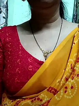 Snapshot of Rosy-B chatting on 24, 12, 2024 Rosy-B online show from 24, 12, 2024