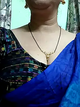 Snapshot of Rosy-B chatting on 24, 12, 2024 Rosy-B online show from 24, 12, 2024