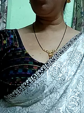 Snapshot of Rosy-B chatting on 24, 12, 2024 Rosy-B online show from 24, 12, 2024