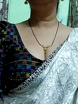 Snapshot of Rosy-B chatting on 25, 12, 2024 Rosy-B online show from 25, 12, 2024