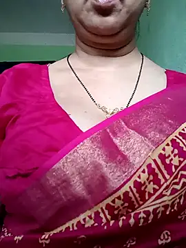 Snapshot of Rosy-B chatting on 25, 12, 2024 Rosy-B online show from 25, 12, 2024