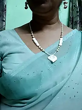 Snapshot of Rosy-B chatting on 25, 12, 2024 Rosy-B online show from 25, 12, 2024