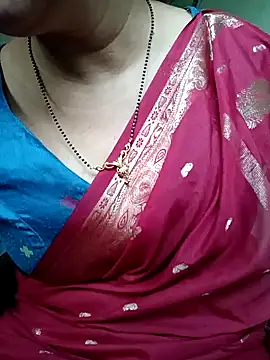 Snapshot of Rosy-B chatting on 26, 12, 2024 Rosy-B online show from 26, 12, 2024