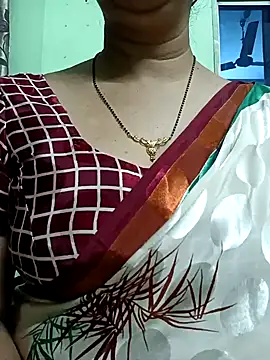 Snapshot of Rosy-B chatting on 30, 12, 2024 Rosy-B online show from 30, 12, 2024