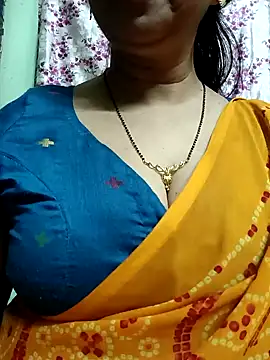 Snapshot of Rosy-B chatting on 31, 12, 2024 Rosy-B online show from 31, 12, 2024