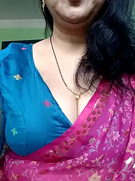 Snapshot of Rosy-B chatting on 13, 1, 2025 Rosy-B online show from 13, 1, 2025