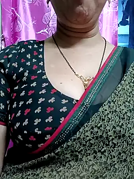 Snapshot of Rosy-B chatting on 15, 1, 2025 Rosy-B online show from 15, 1, 2025