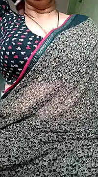 Snapshot of Rosy-B chatting on 17, 1, 2025 Rosy-B online show from 17, 1, 2025