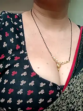 Snapshot of Rosy-B chatting on 23, 1, 2025 Rosy-B online show from 23, 1, 2025