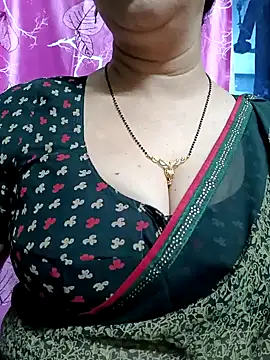 Snapshot of Rosy-B chatting on 27, 1, 2025 Rosy-B online show from 27, 1, 2025