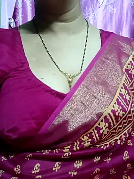 Snapshot of Rosy-B chatting on 21, 2, 2025 Rosy-B online show from 21, 2, 2025