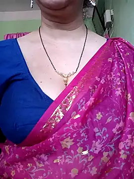 Snapshot of Rosy-B chatting on 1, 3, 2025 Rosy-B online show from 1, 3, 2025