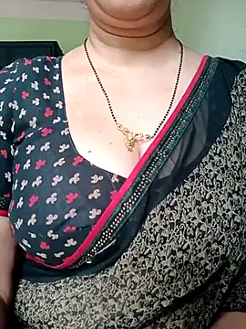 Snapshot of Rosy-B chatting on 2, 3, 2025 Rosy-B online show from 2, 3, 2025