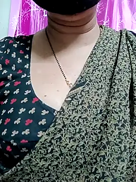 Snapshot of Rosy-B chatting on 6, 3, 2025 Rosy-B online show from 6, 3, 2025