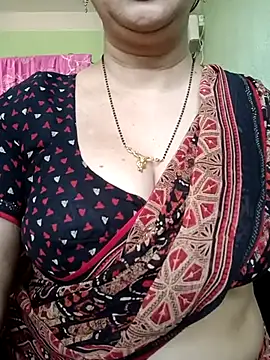 Snapshot of Rosy-B chatting on 11, 3, 2025 Rosy-B online show from 11, 3, 2025