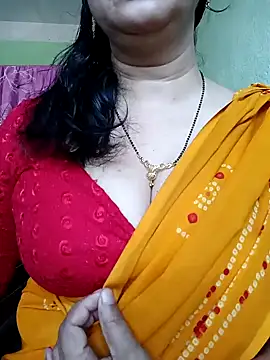 Snapshot of Rosy-B chatting on 16, 3, 2025 Rosy-B online show from 16, 3, 2025