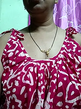 Snapshot of Rosy-B chatting on 11, 9, 2025 Rosy-B online show from 11, 9, 2025