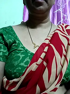 Snapshot of Rosy-B chatting on 12, 9, 2025 Rosy-B online show from 12, 9, 2025