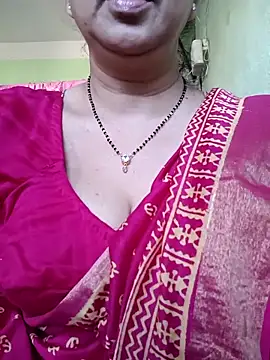 Snapshot of Rosy-B chatting on 29, 9, 2025 Rosy-B online show from 29, 9, 2025