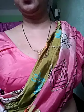 Snapshot of Rosy-B chatting on 6, 10, 2025 Rosy-B online show from 6, 10, 2025