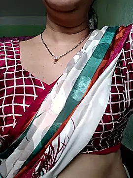 Snapshot of Rosy-B chatting on 9, 10, 2025 Rosy-B online show from 9, 10, 2025