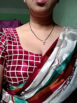 Snapshot of Rosy-B chatting on 12, 10, 2025 Rosy-B online show from 12, 10, 2025