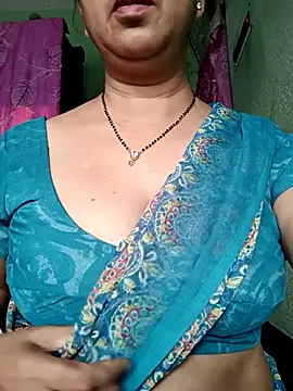 Snapshot of Rosy-B chatting on 14, 10, 2025 Rosy-B online show from 14, 10, 2025