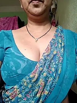 Snapshot of Rosy-B chatting on 16, 10, 2025 Rosy-B online show from 16, 10, 2025