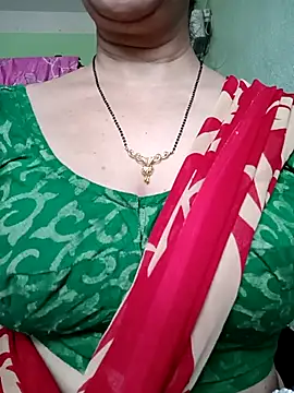Snapshot of Rosy-B chatting on 28, 4, 2026 Rosy-B online show from 28, 4, 2026