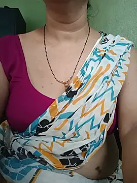 Snapshot of Rosy-B chatting on 27, 5, 2026 Rosy-B online show from 27, 5, 2026
