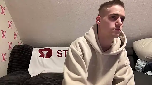 Snapshot of Cookieboy88 chatting on 5, 2, 2025 Cookieboy88 online show from 5, 2, 2025