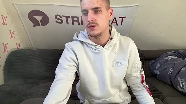 Snapshot of Cookieboy88 chatting on 19, 2, 2025 Cookieboy88 online show from 19, 2, 2025