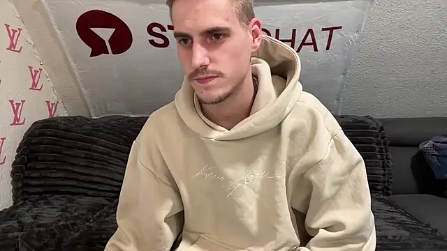 Snapshot of Cookieboy88 chatting on 27, 2, 2025 Cookieboy88 online show from 27, 2, 2025