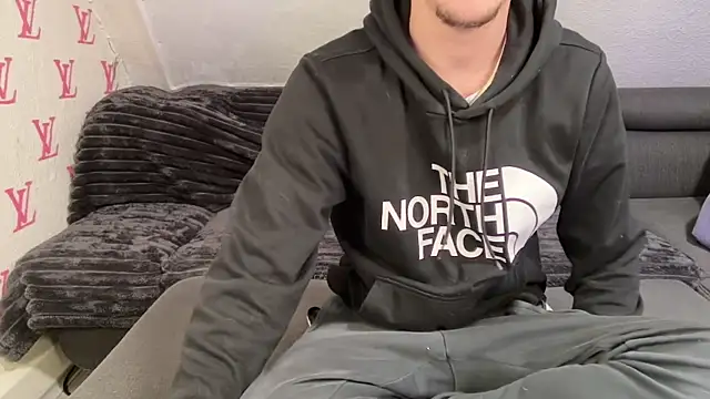 Snapshot of Cookieboy88 chatting on 9, 3, 2025 Cookieboy88 online show from 9, 3, 2025