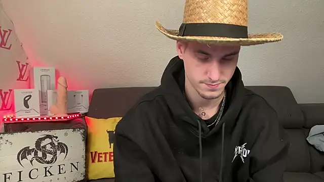 Snapshot of Cookieboy88 chatting on 18, 10, 2025 Cookieboy88 online show from 18, 10, 2025