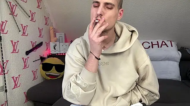 Snapshot of Cookieboy88 chatting on 8, 2, 2026 Cookieboy88 online show from 8, 2, 2026