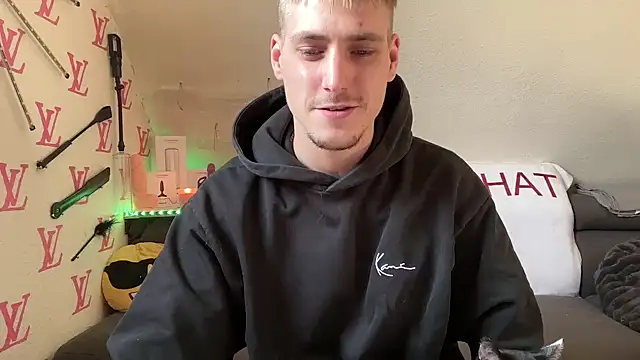 Snapshot of Cookieboy88 chatting on 18, 2, 2026 Cookieboy88 online show from 18, 2, 2026