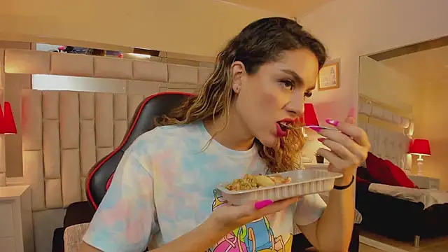 mariiahneedles online show from 14, 2, 2025