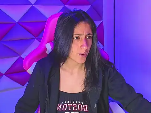 Snapshot of Cameron_cutte chatting on 20, 11, 2025 Cameron cutte online show from 20, 11, 2025