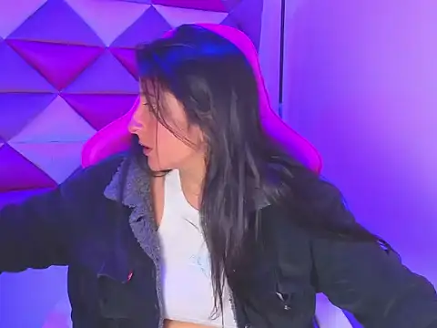 Snapshot of Cameron_cutte chatting on 27, 11, 2025 Cameron cutte online show from 27, 11, 2025